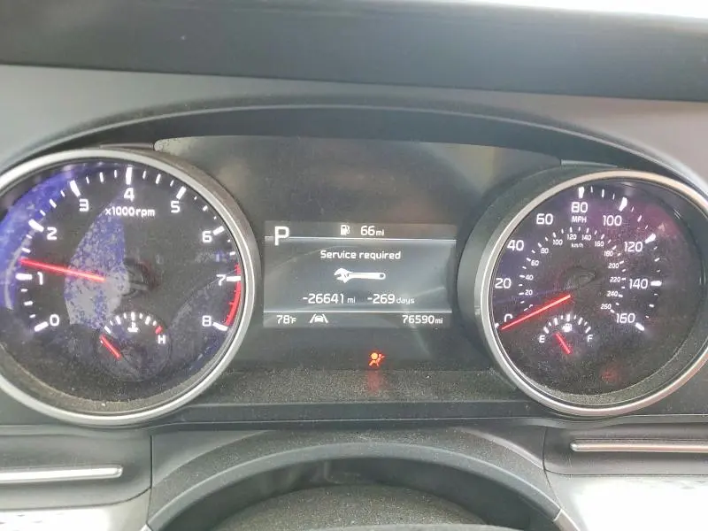 2023 KIA CARNIVAL LX  