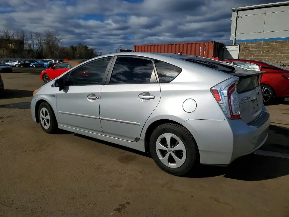 2015 TOYOTA PRIUS TWO  