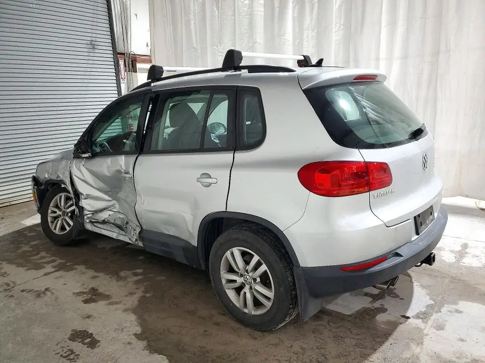 2015 VOLKSWAGEN TIGUAN S  