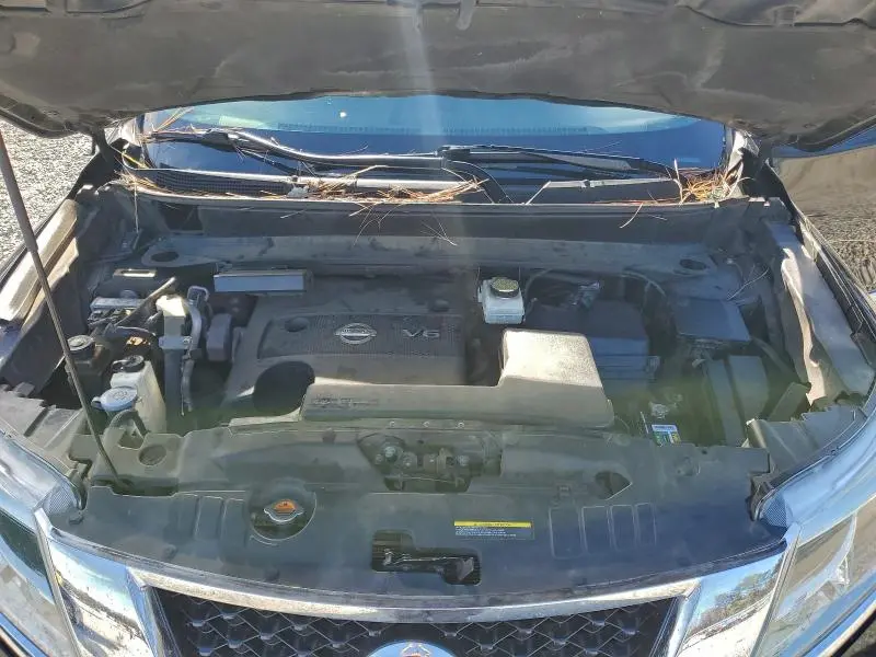 2013 NISSAN PATHFINDER S  