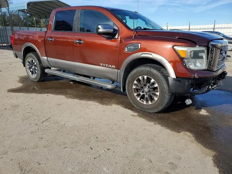 2017 NISSAN TITAN SV  