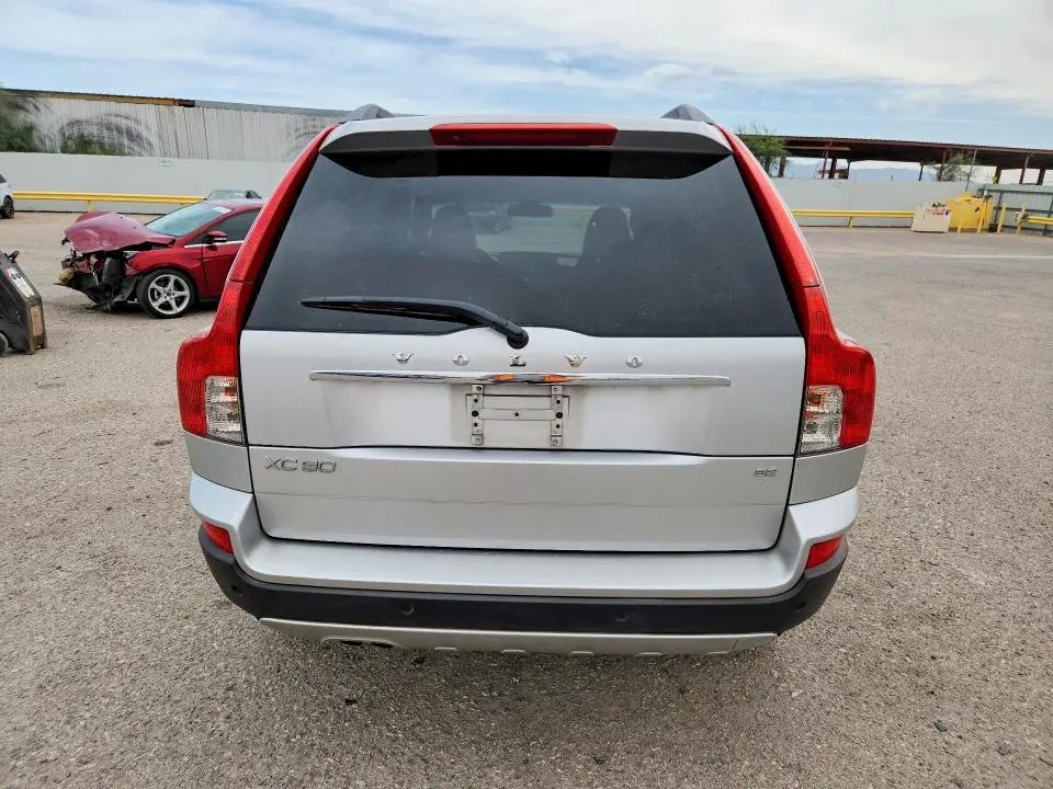 2010 VOLVO XC90 3.2  
