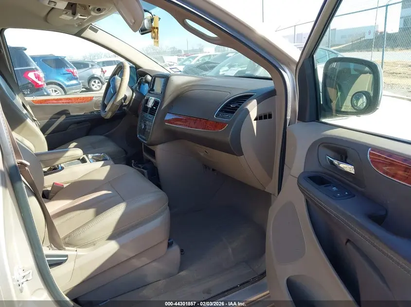 2015 CHRYSLER TOWN & COUNTRY TOURING