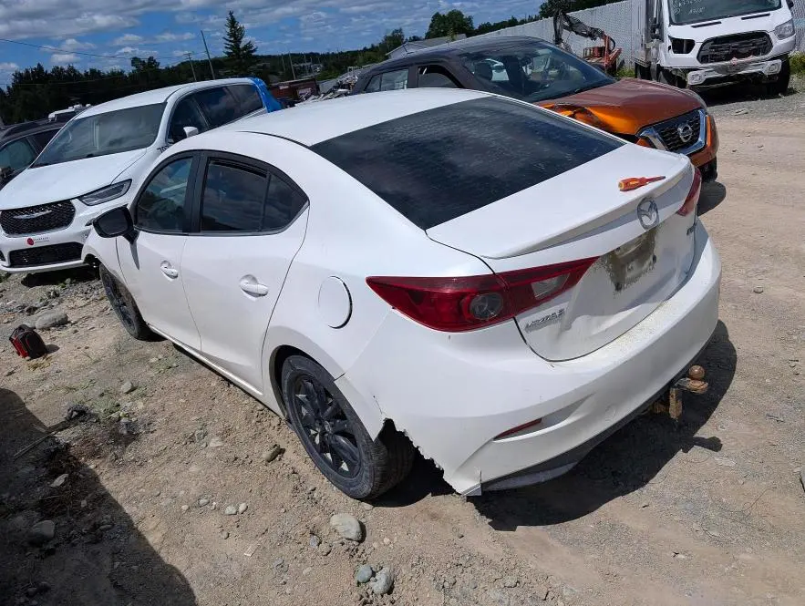 2015 MAZDA 3 TOURING  