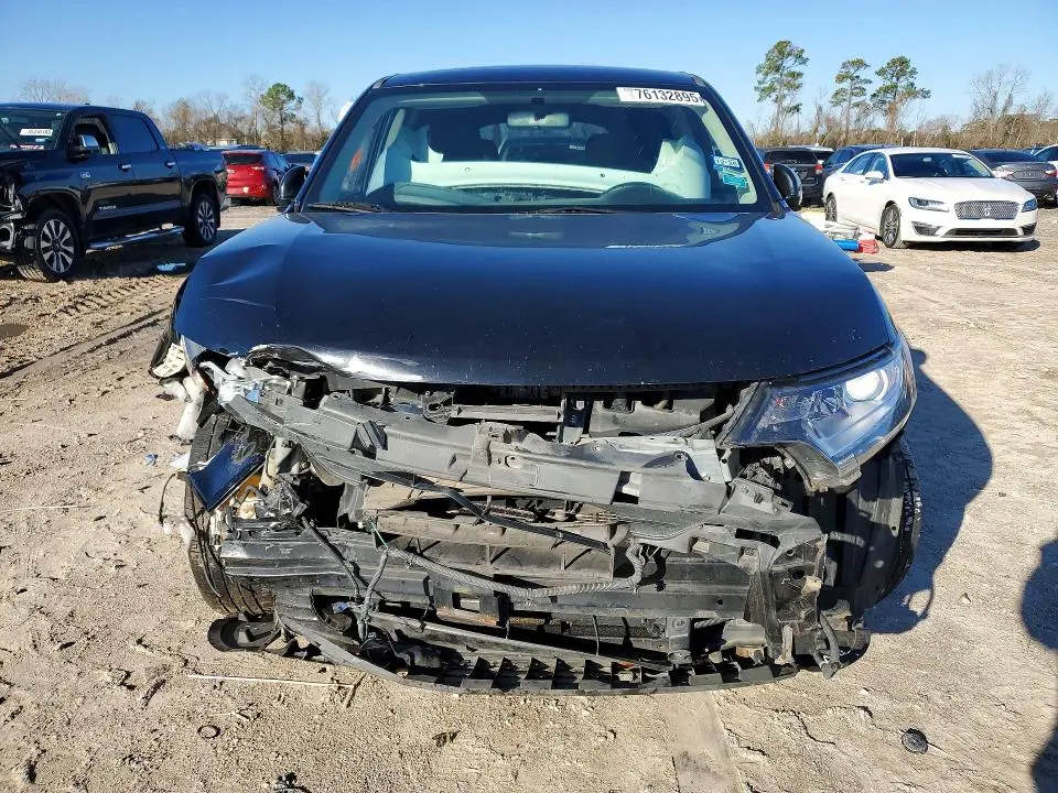 2019 MITSUBISHI OUTLANDER SE  