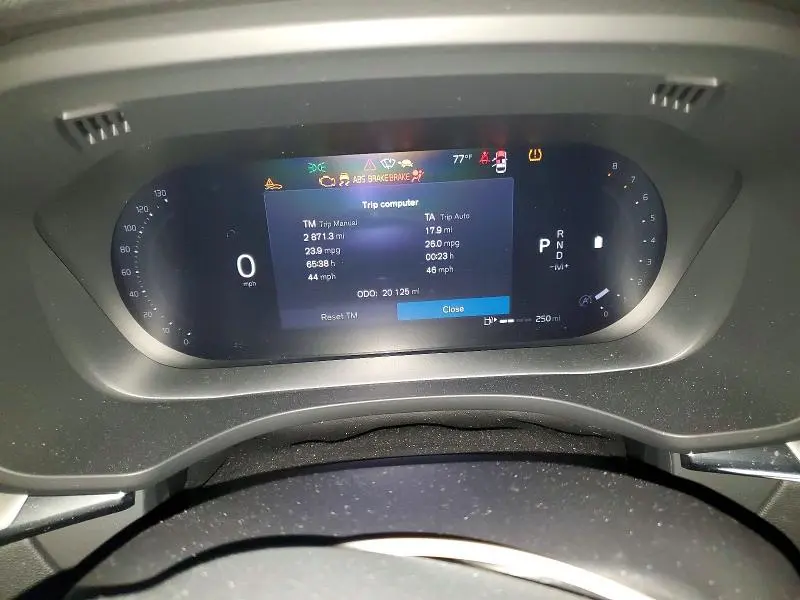 2025 VOLVO XC60 PLUS  
