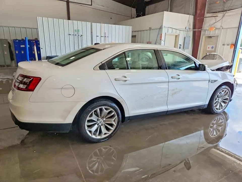 2015 FORD TAURUS LIMITED  