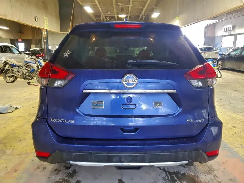 2017 NISSAN ROGUE SV  