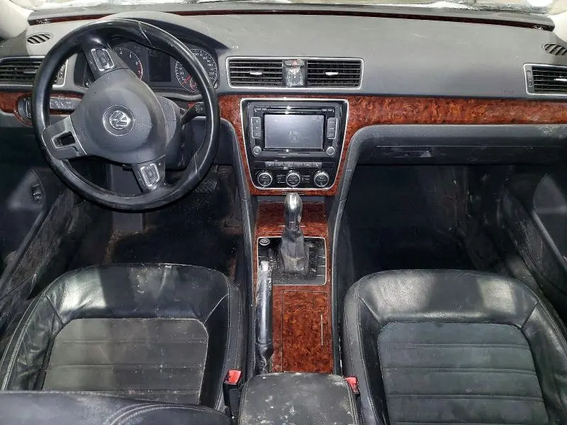 2012 VOLKSWAGEN PASSAT SEL  
