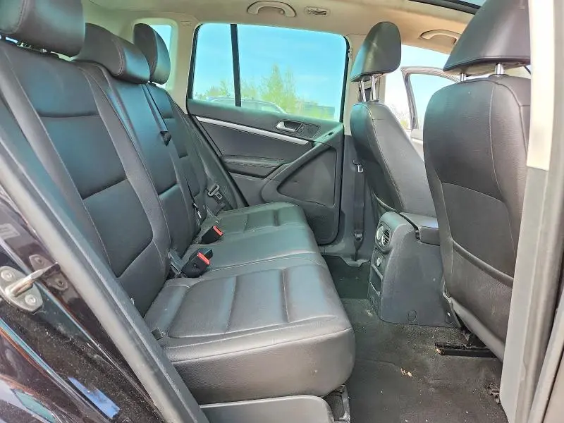 2015 VOLKSWAGEN TIGUAN S  