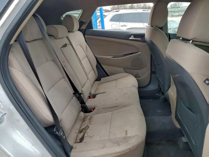 2019 HYUNDAI TUCSON SE  