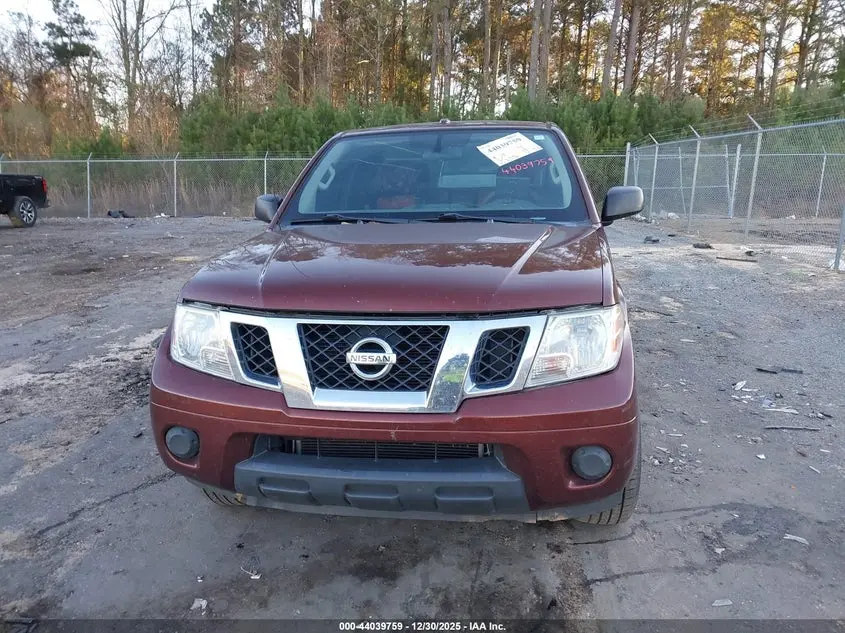 2017 NISSAN FRONTIER SV