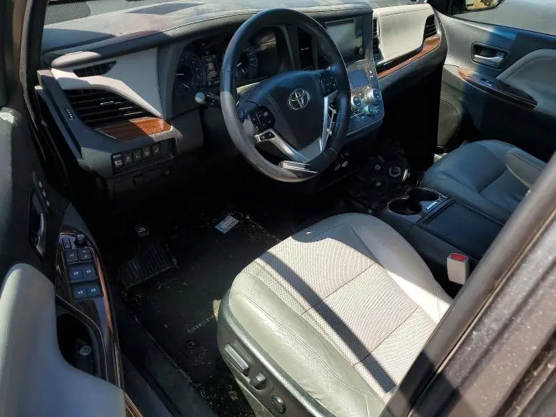 2017 TOYOTA SIENNA LIMITED 7-PASSENGER  