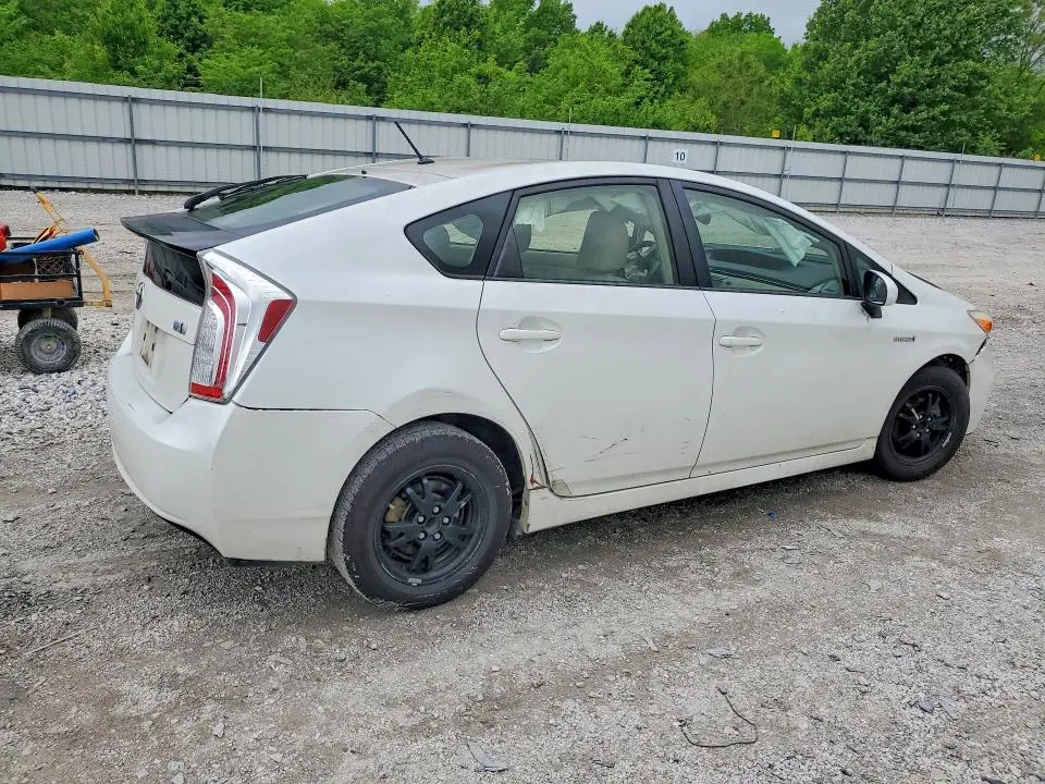 2014 TOYOTA PRIUS TWO  