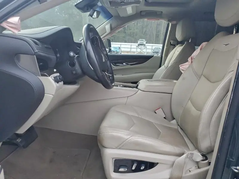 2019 CADILLAC ESCALADE LUXURY  