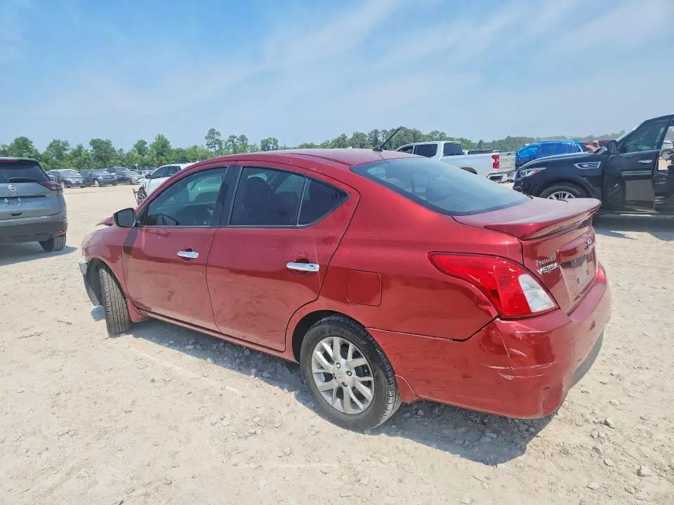2018 NISSAN VERSA SV  