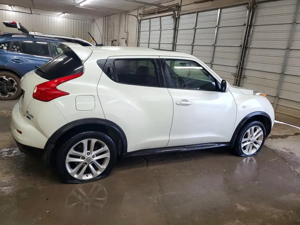 2012 NISSAN JUKE S  