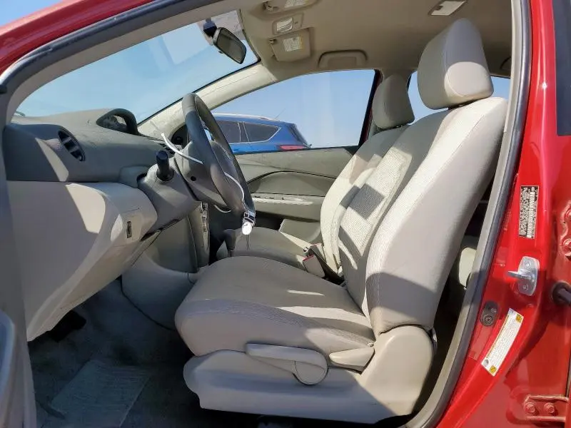 2011 TOYOTA YARIS BASE  