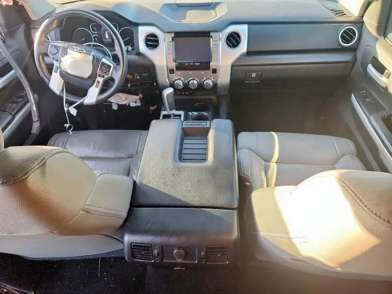 2020 TOYOTA TUNDRA CREWMAX SR5  