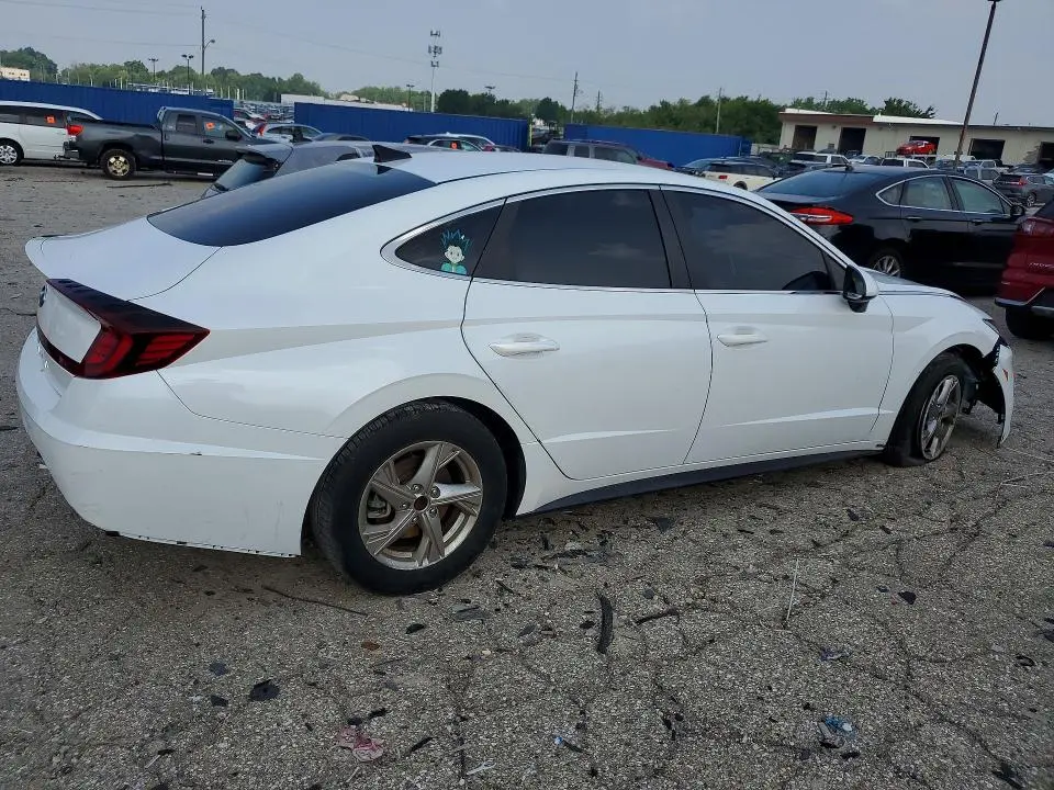 2021 HYUNDAI SONATA SE  