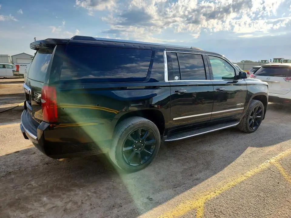 2016 GMC YUKON XL DENALI  