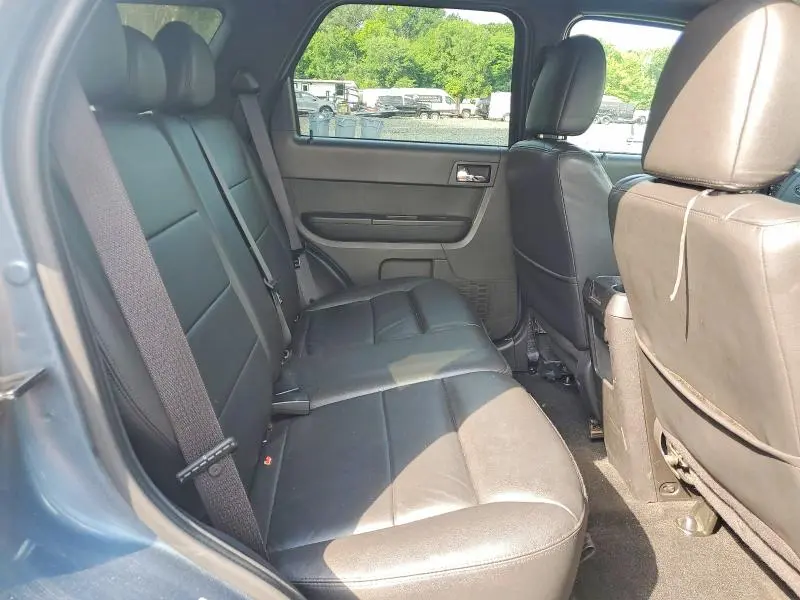 2011 FORD ESCAPE LIMITED  