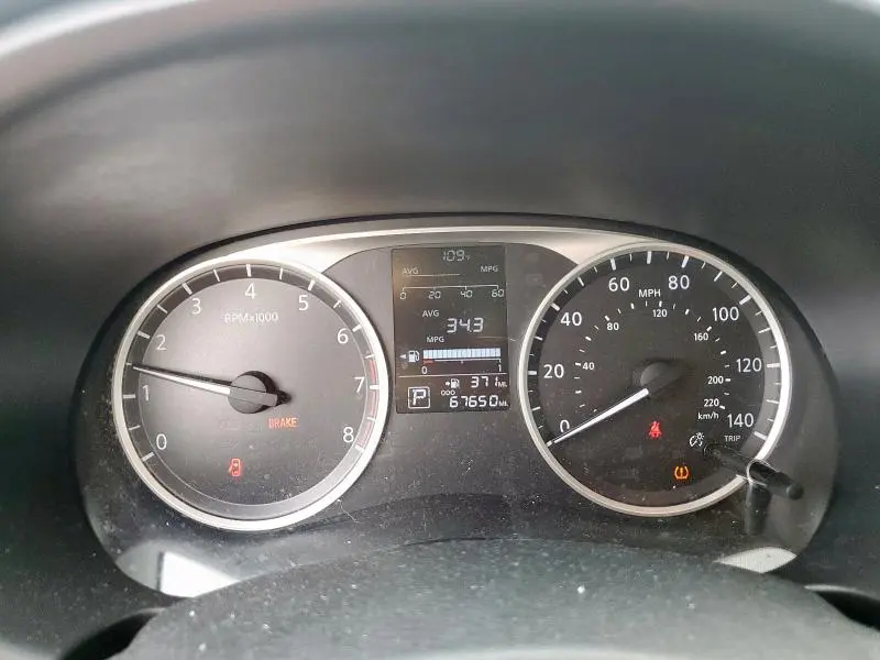2019 NISSAN KICKS S  