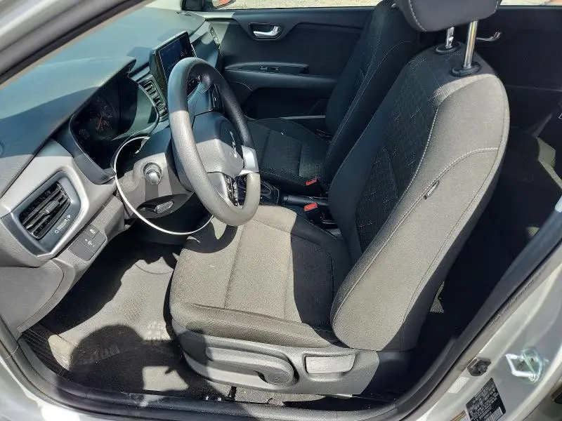 2022 KIA RIO LX  