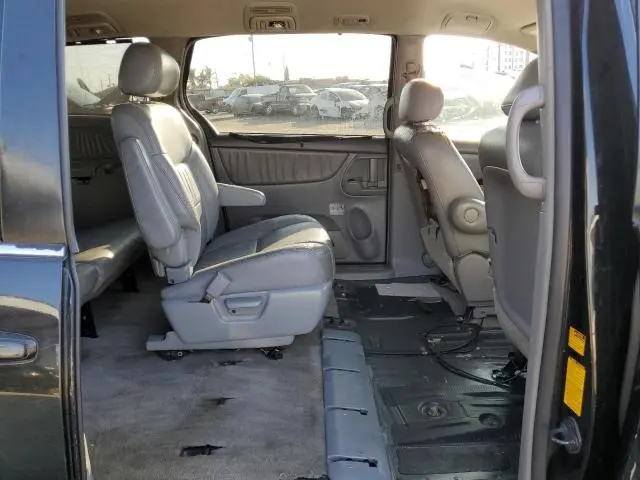 2010 TOYOTA SIENNA XLE  