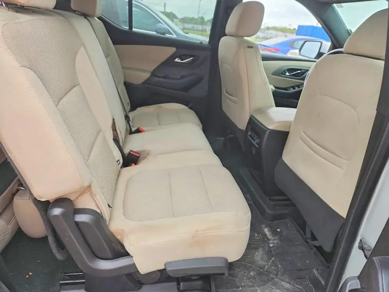 2022 CHEVROLET TRAVERSE LS  