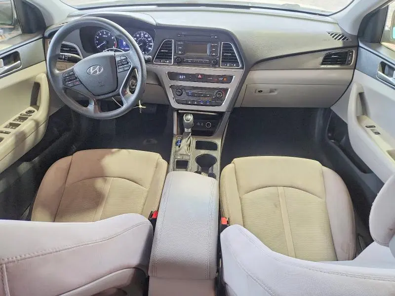 2017 HYUNDAI SONATA SE  