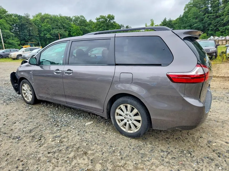 2017 TOYOTA SIENNA LIMITED 7-PASSENGER  