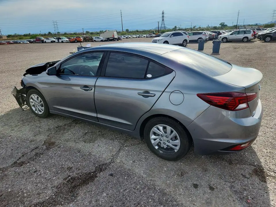 2019 HYUNDAI ELANTRA SE  