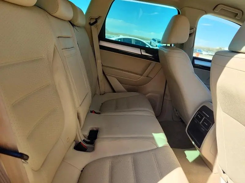 2013 VOLKSWAGEN TOUAREG V6  