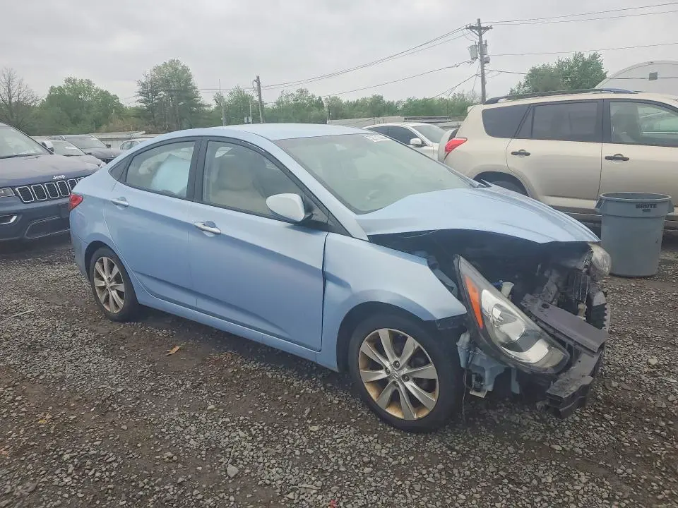 2013 HYUNDAI ACCENT GLS  