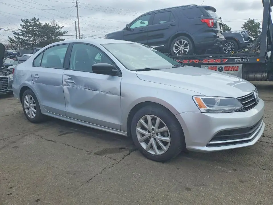 2015 VOLKSWAGEN JETTA SE  