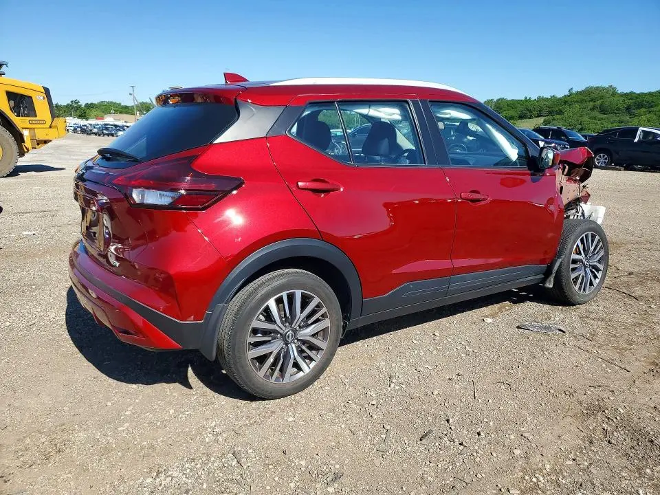 2022 NISSAN KICKS SV  