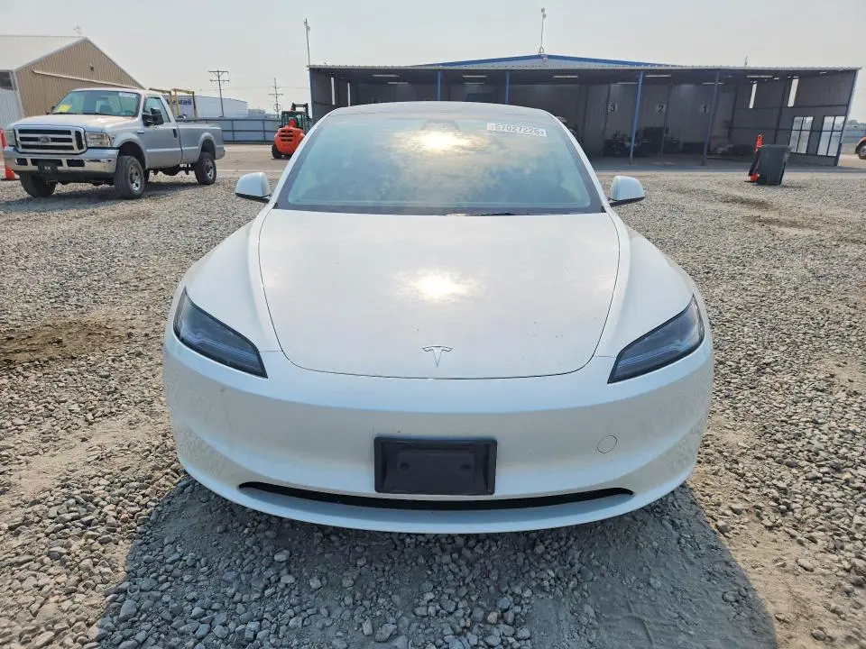 2025 TESLA MODEL 3   