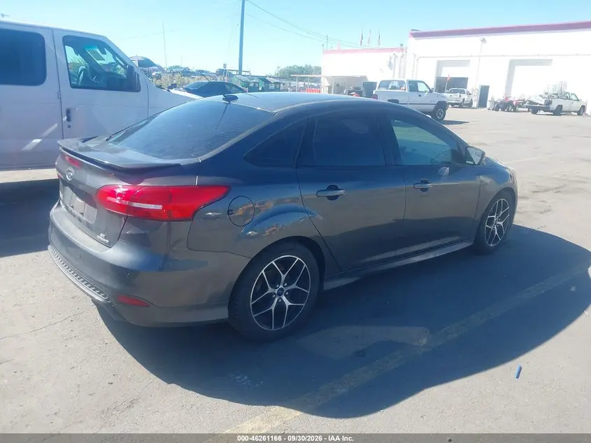 2015 FORD FOCUS SE