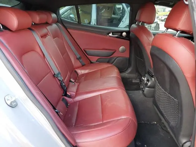 2021 KIA STINGER