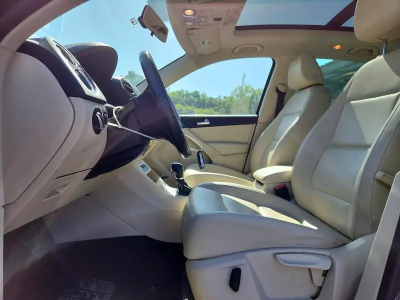 2014 VOLKSWAGEN TIGUAN S  
