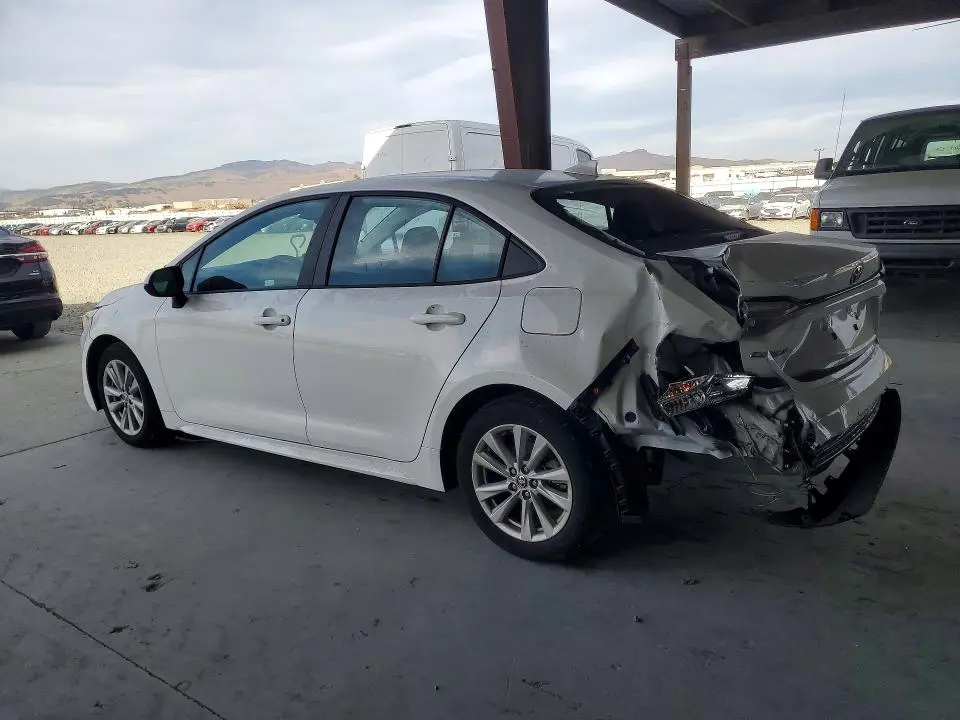 2024 TOYOTA COROLLA   