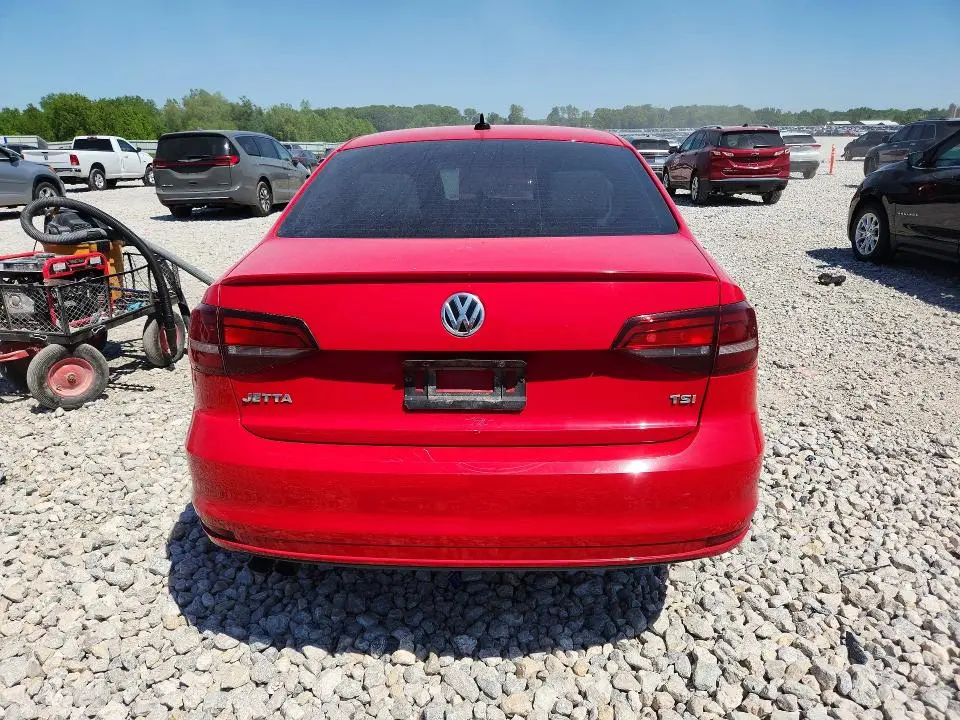 2016 VOLKSWAGEN JETTA SPORT  
