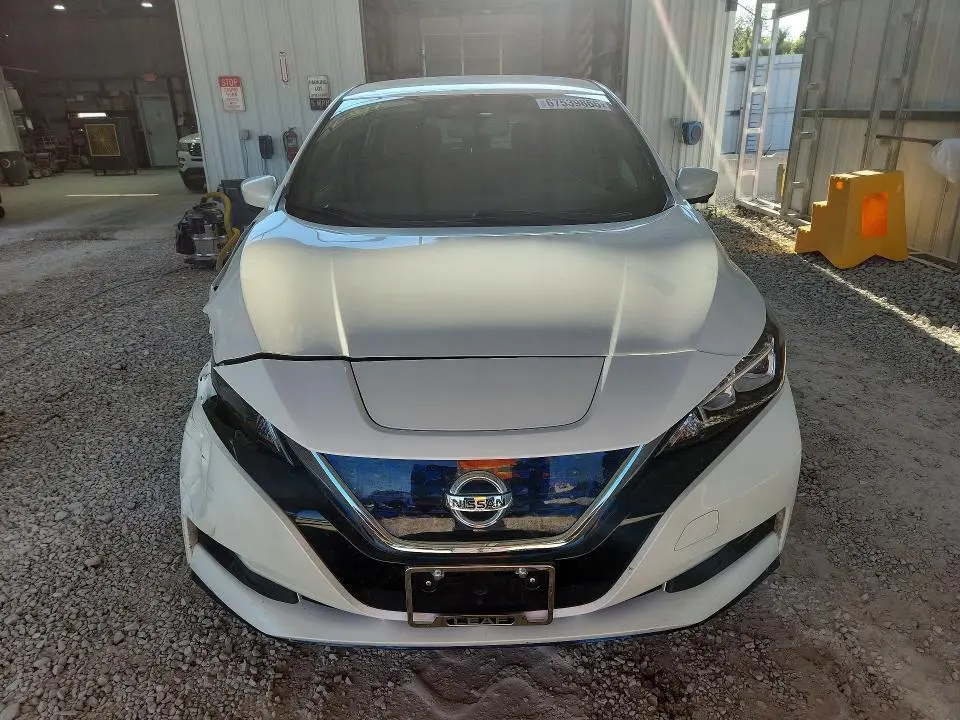 2022 NISSAN LEAF SV PLUS  