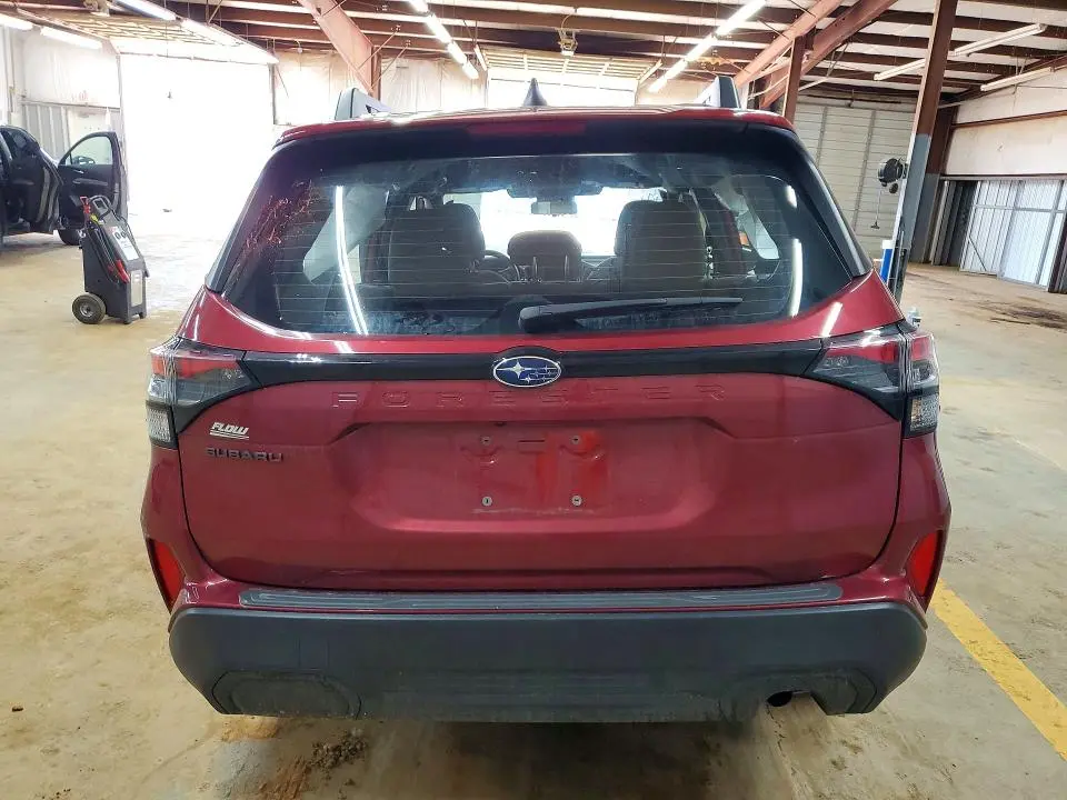 2025 SUBARU FORESTER   