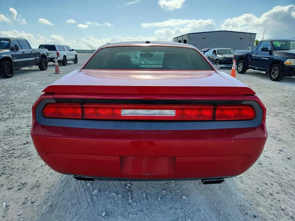2012 DODGE CHALLENGER SXT  