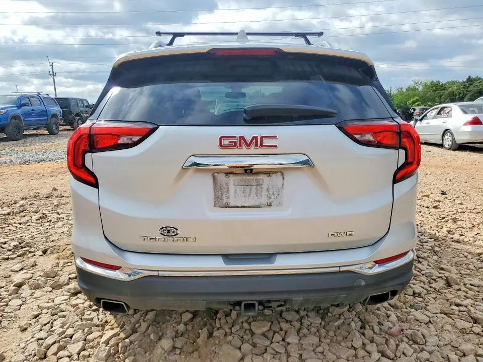 2020 GMC TERRAIN SLT  