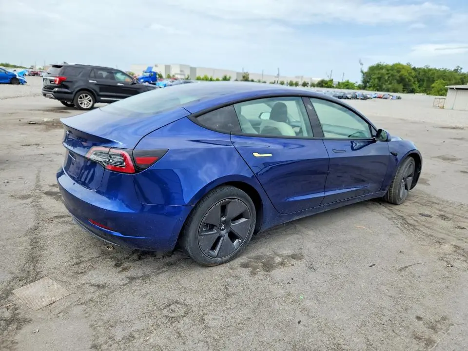 2022 TESLA MODEL 3   