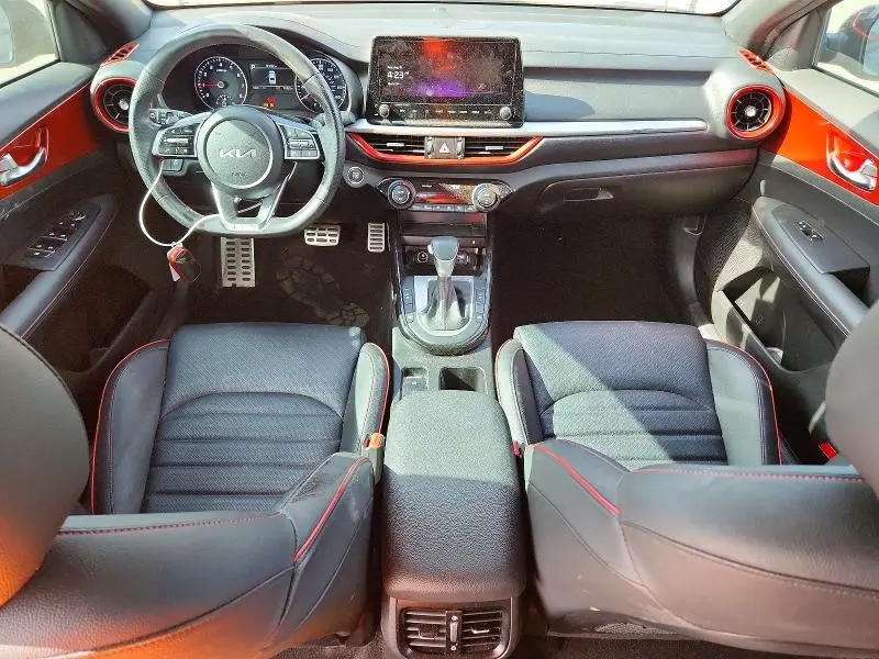 2023 KIA FORTE GT  