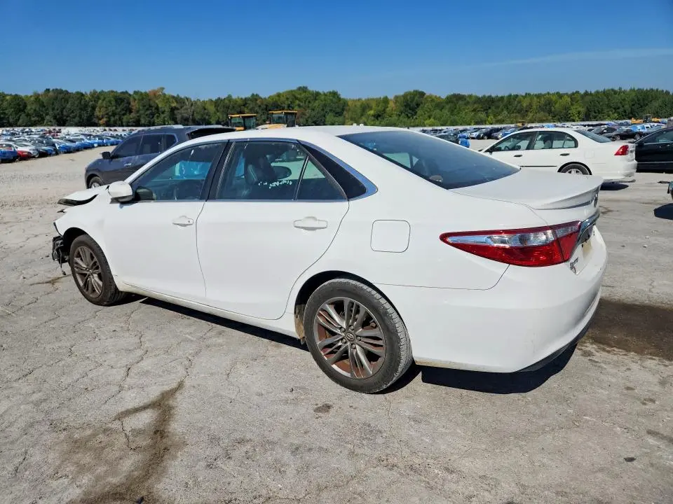 2017 TOYOTA CAMRY SE  